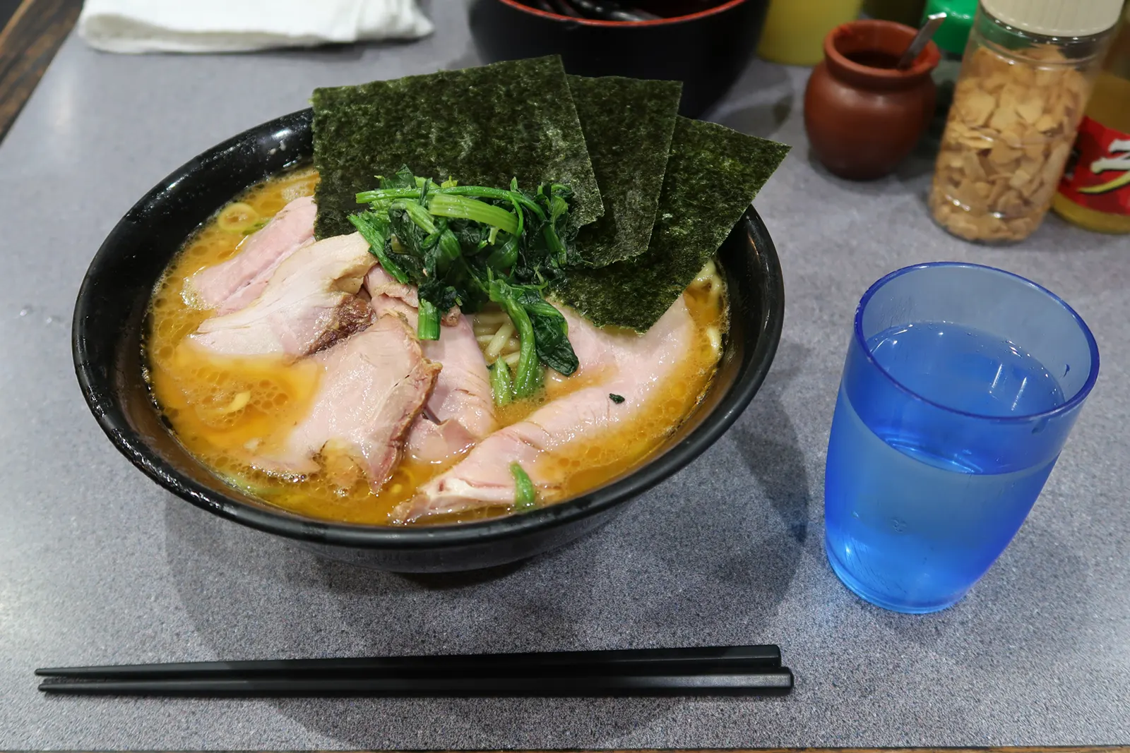 吉村家・チャーシュー麺